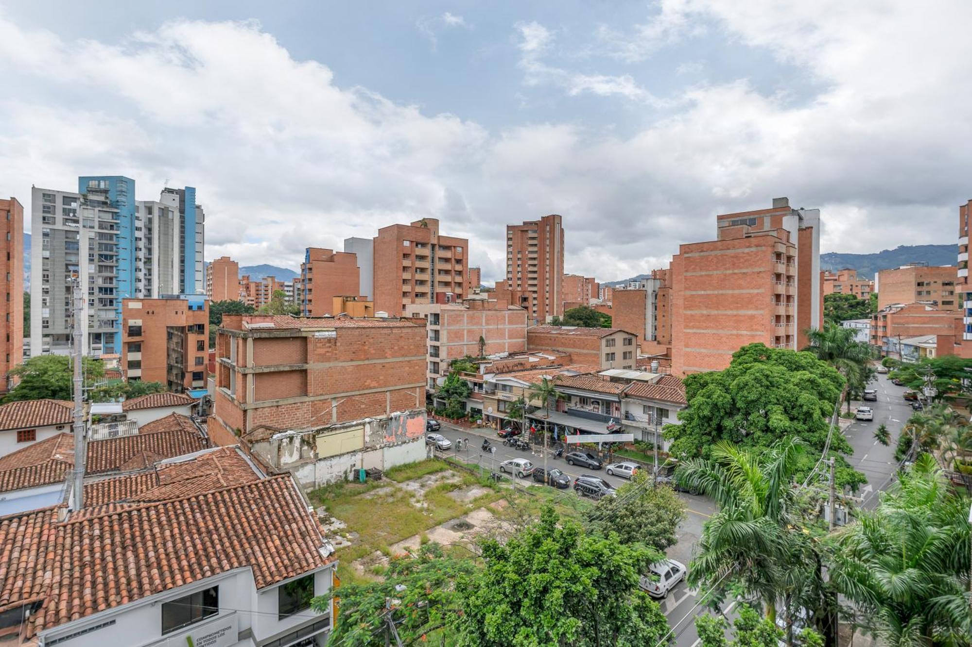 Apartamentos Housy Laureles Medellin Ngoại thất bức ảnh